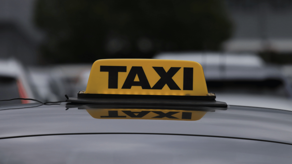Affordable Taxi Services in Esher: Reliable Cabs & Minicabs Near You