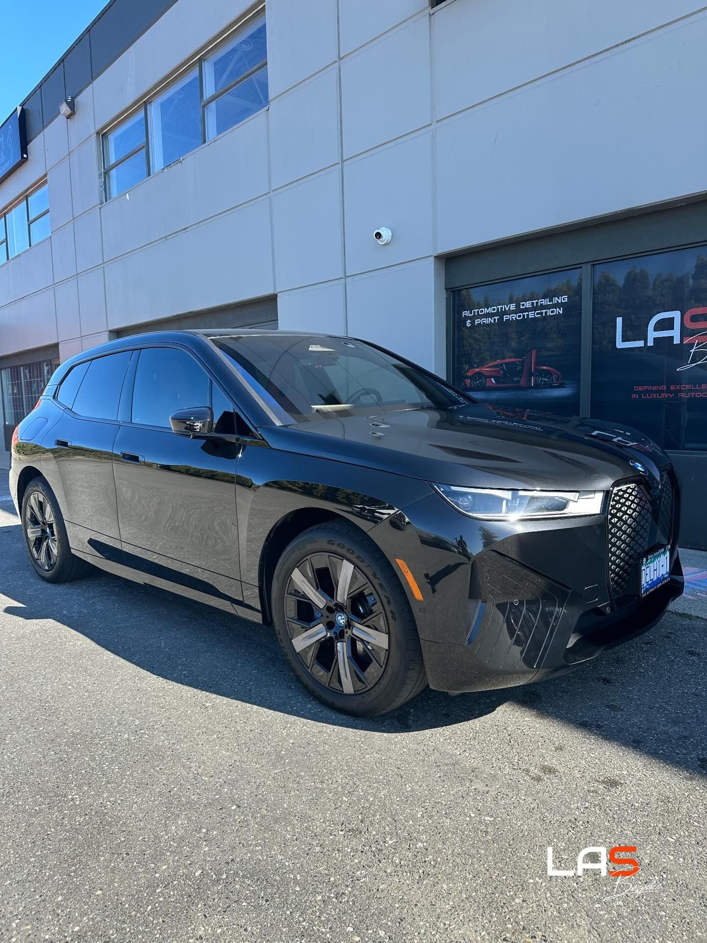 BMW iX